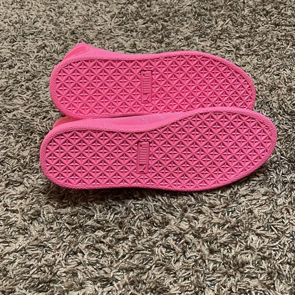 NEW Puma sneakers! Fab! - Picture 5 of 5